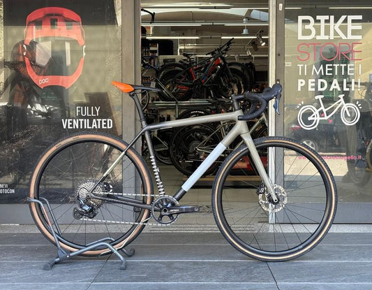 Specialized Crux Comp 2022 usata — vista laterale