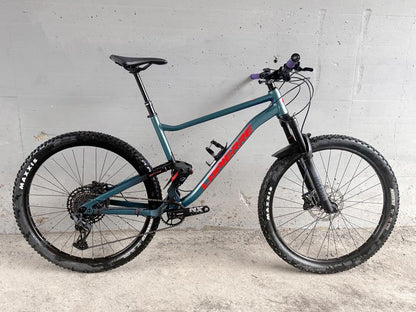 Lapierre Zesty 4.9 Tr 2023 usata — vista laterale