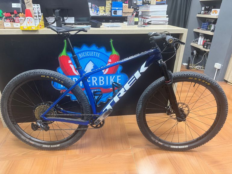 Trek Procaliber 9.7 2023 usata — vista laterale