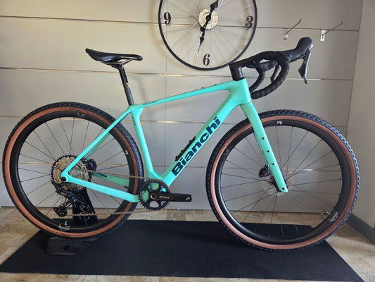 Bianchi Arcadex Pro 2025 usata — vista laterale