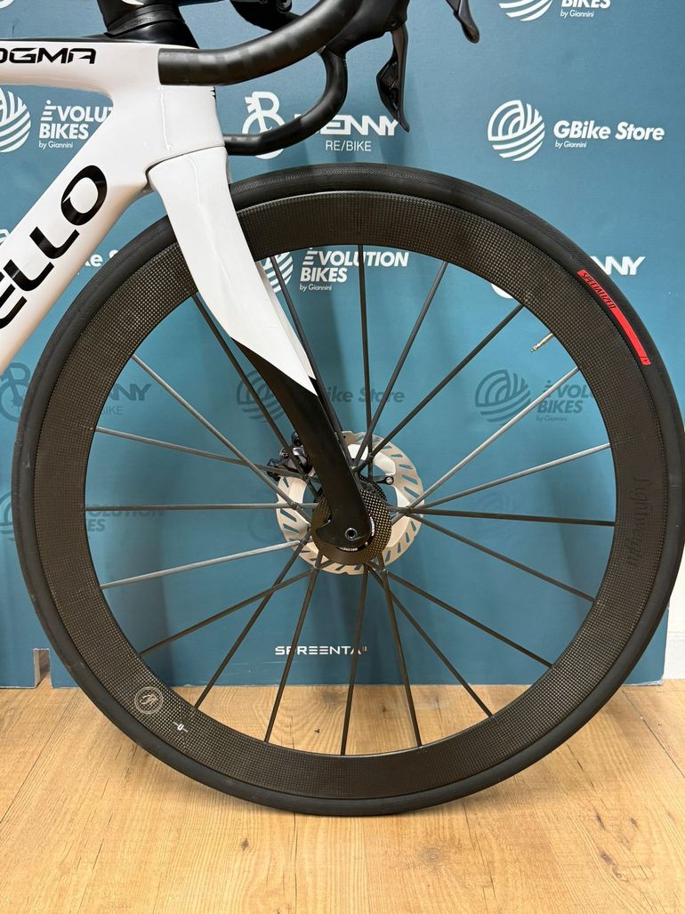 Pinarello Dogma F / Lightweight 2023 usata — dettaglio