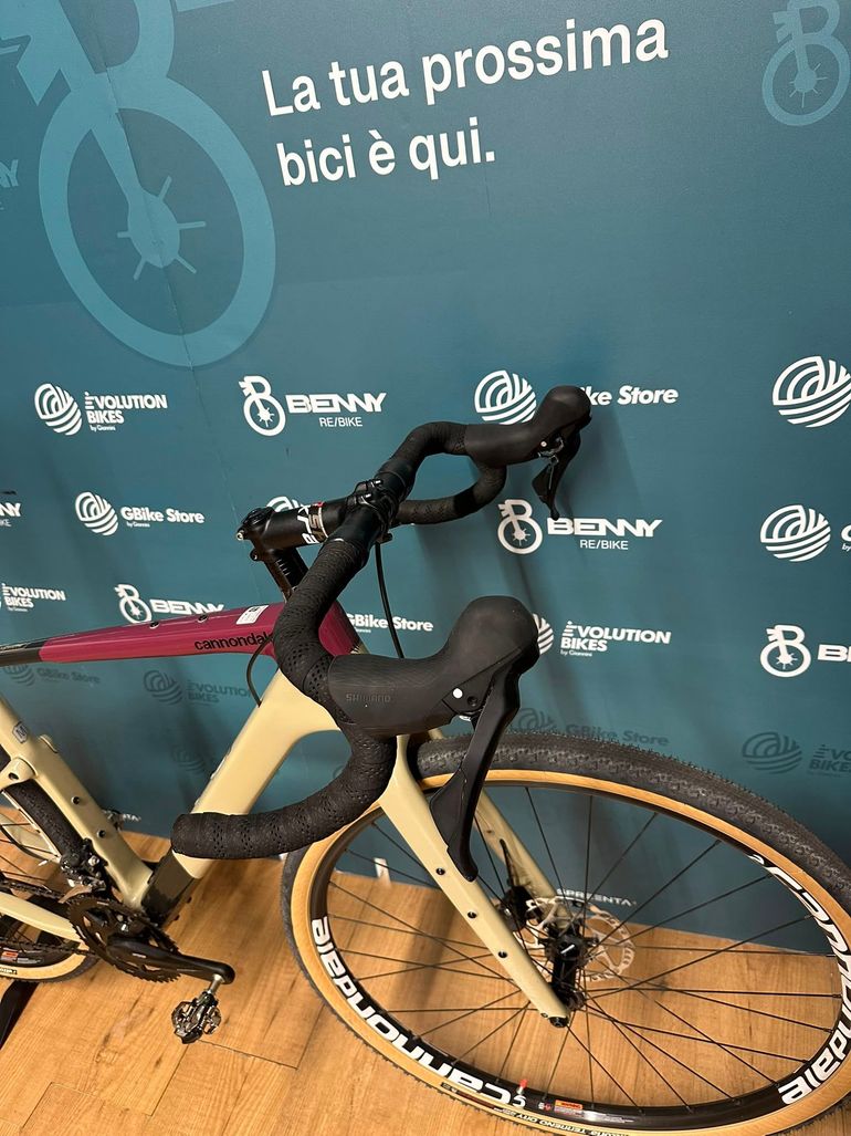 Cannondale Topstone Carbon 3 L 650b 2023 usata — dettaglio