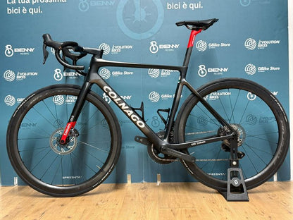 Colnago V4rs Uae Emirates 2024 usata — dettaglio