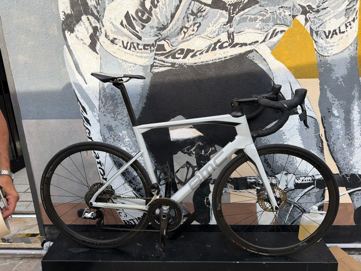 BMC Roadmachine 01 Two 2018 usata — vista laterale