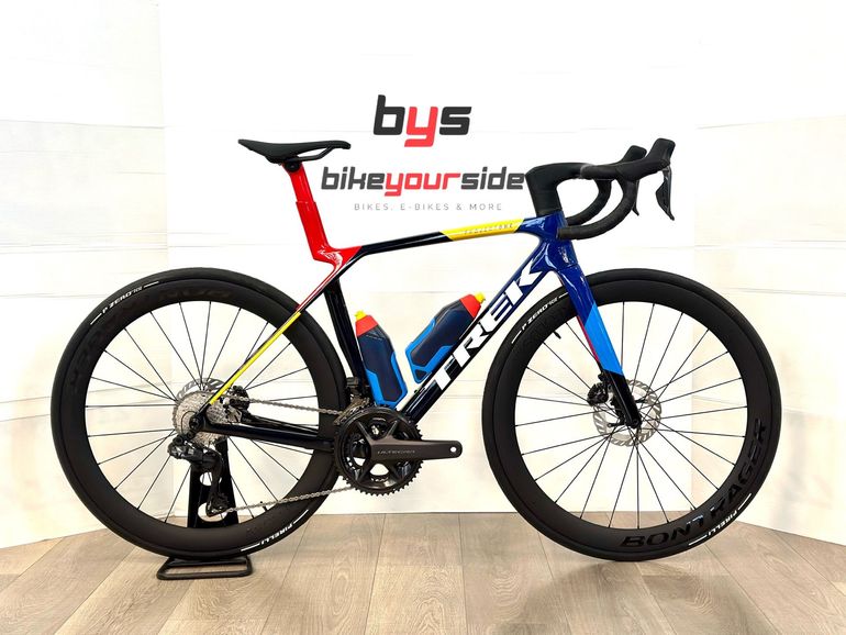 Trek Madone Slr 7 Gen 7 2024 usata — vista laterale