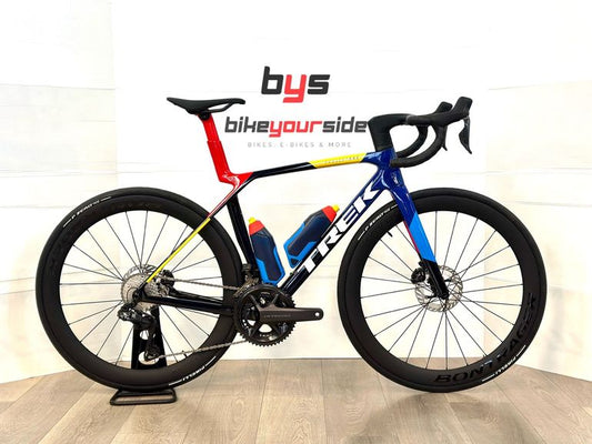 Trek Madone Slr 7 Gen 7 2024 usata — vista laterale
