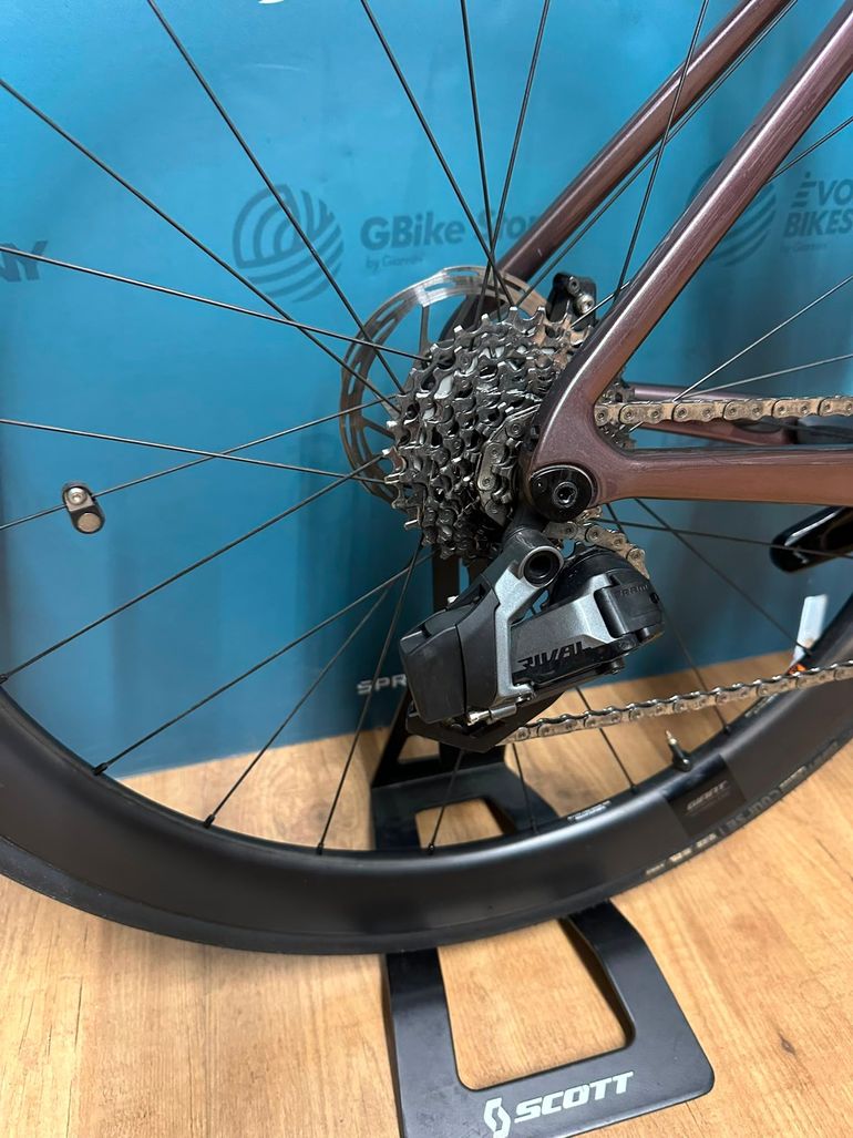 Giant Propel Advanced 1 2023 usata — dettaglio