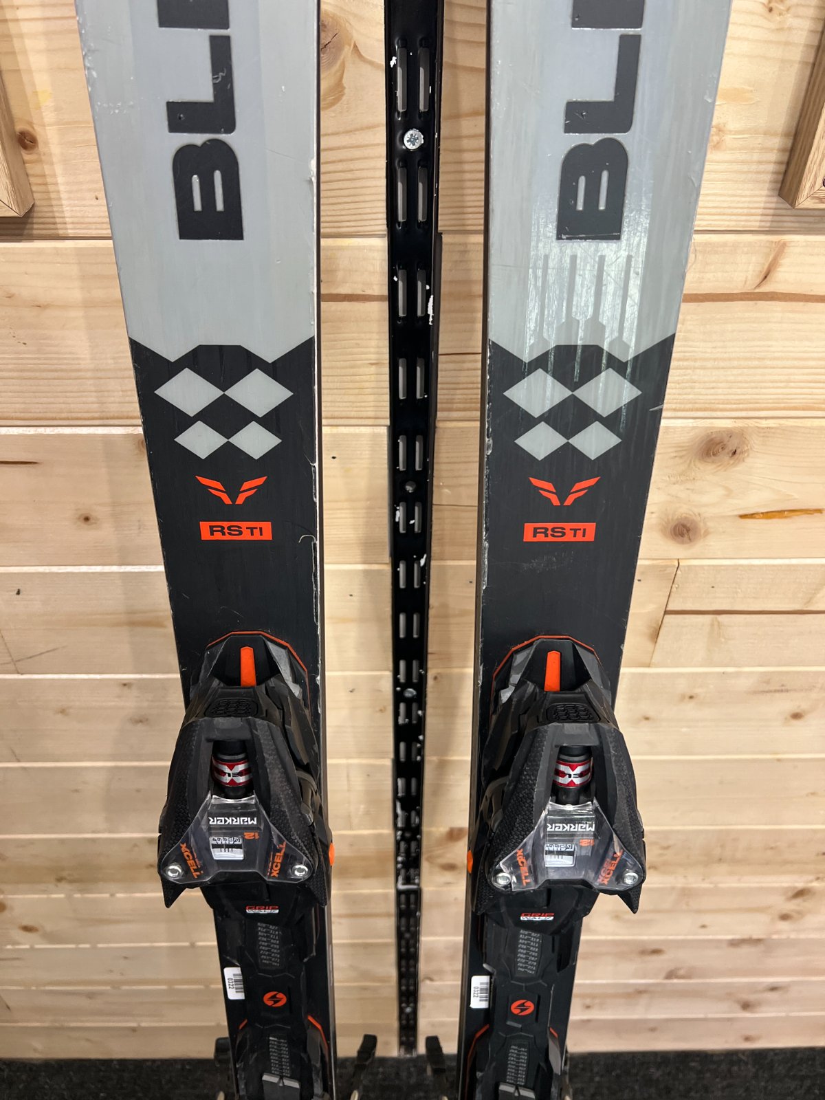 Blizzard Firebird 70 RS TI — attacco XCELL 12 DEMO, Buone condizioni