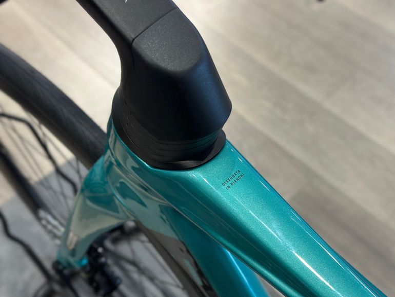 Bianchi Oltre Comp 2025 usata — dettaglio