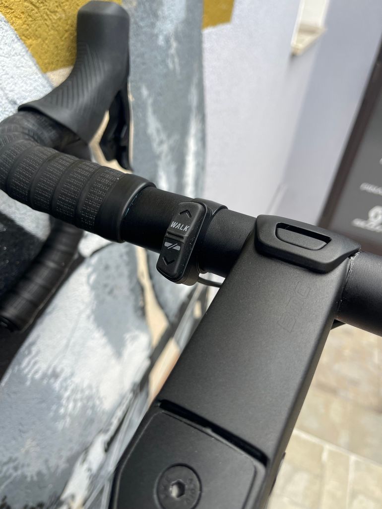 BMC Roadmachine 01 Amp X One 2024 — Bici usata