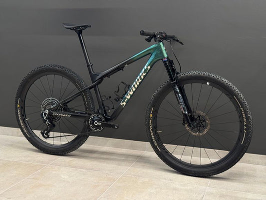 Specialized S-Works Epic Wc 2024 usata — vista laterale