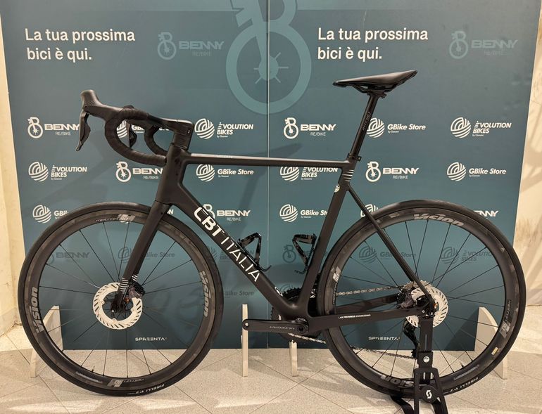 CBT Italia Necer99 — gruppo Shimano Ultegra Di2, taglia 58