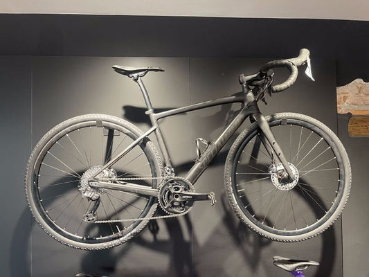 Specialized Diverge Sport Carbon 2024 usata — vista laterale