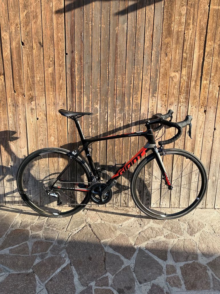 Giant Tcr Advanced Pro 1 2018 usata — vista laterale