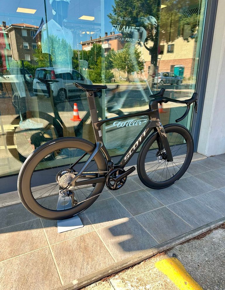 Scott Foil Rc 10 — gruppo Shimano Ultegra Di2, taglia M