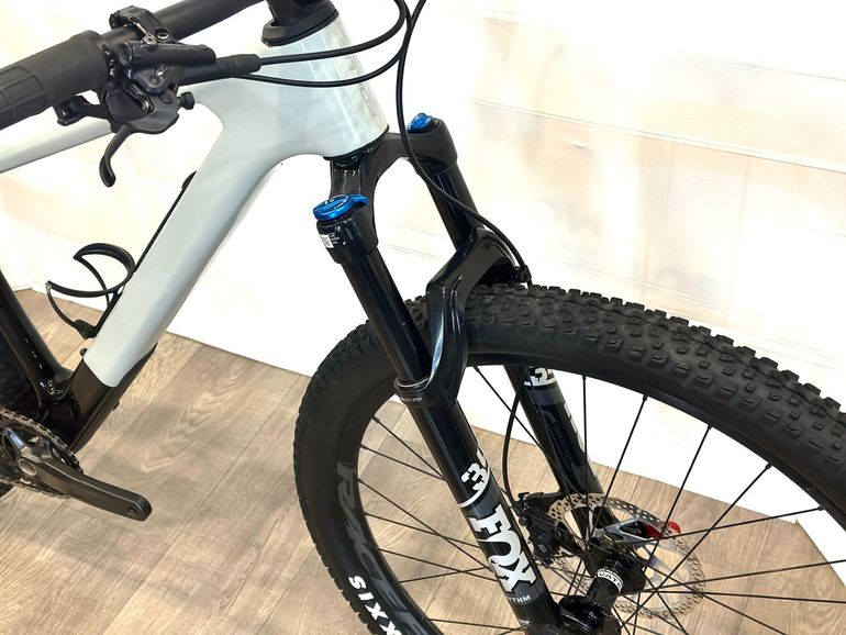 Focus Raven 8.8 — gruppo Shimano Deore XT, taglia S