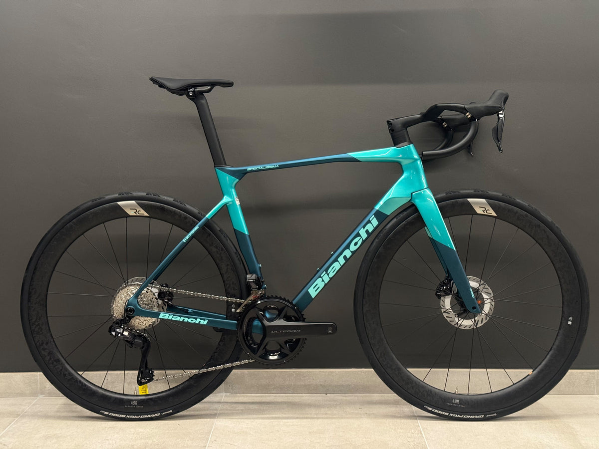 Bianchi Specialissima Pro 2027 usata — vista laterale