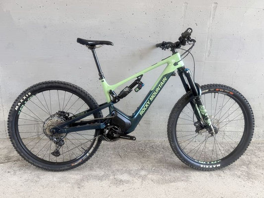 Rocky Mountain Altitude Powerplay Carbon 70 2024 usata — vista laterale