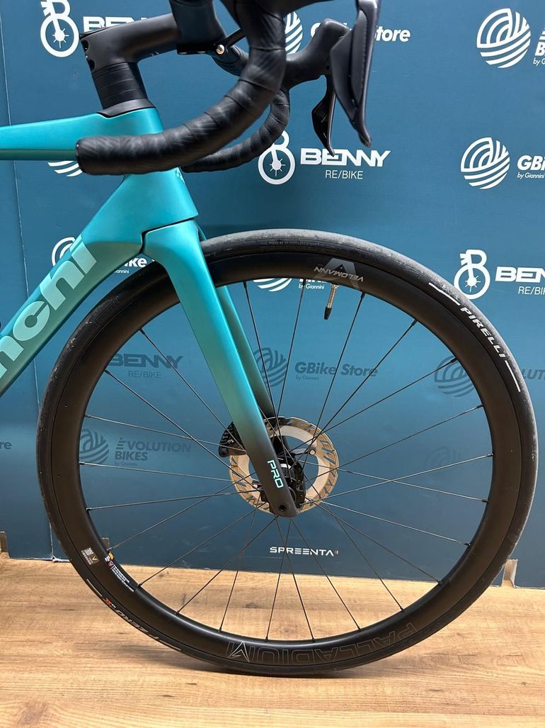 Bianchi Specialissima Pro 2025 usata — dettaglio