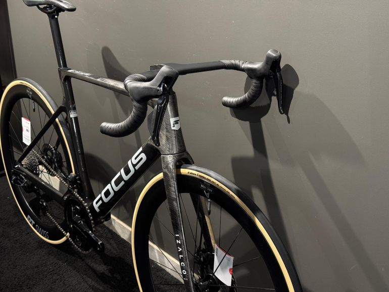 Focus Izalco Max 9.9 — telaio in Carbonio, Nuovo