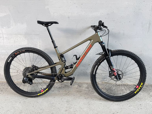 Santa Cruz Tallboy C Rsv 2022 usata — vista laterale