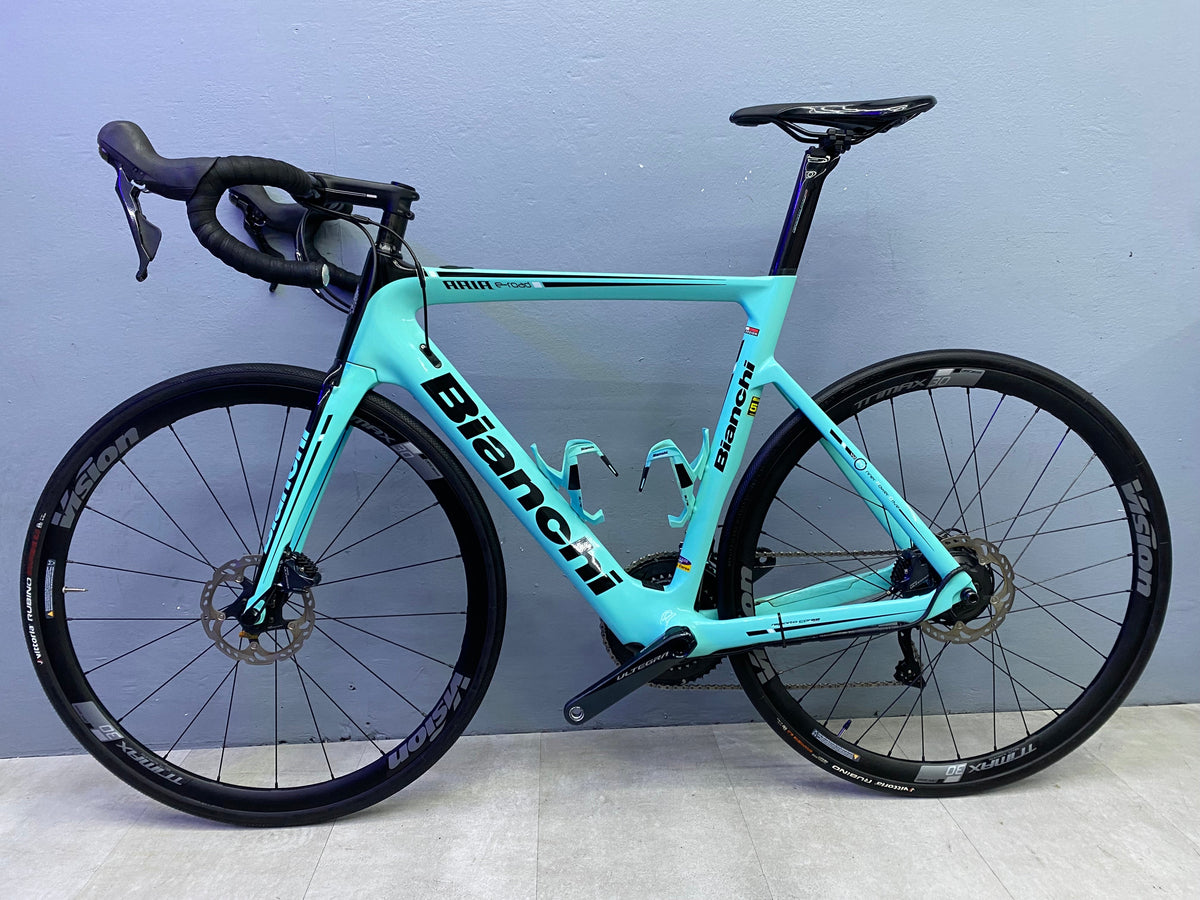 Bianchi Aria E Bike — gruppo cambio Shimano Ultegra 11V, taglia 57