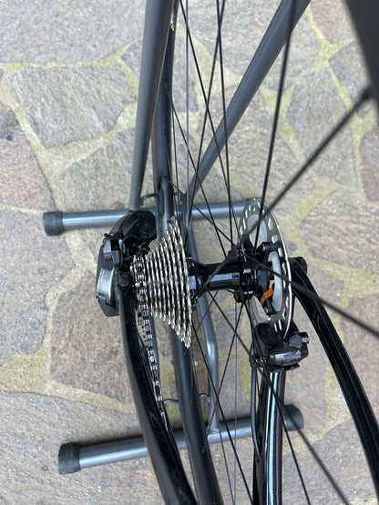 Pinarello Dogma F7 2023 usata — dettaglio