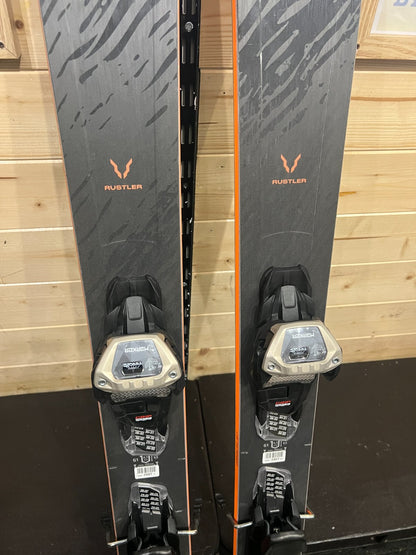 Blizzard Rustler 10 2025 — Freeride/Freestyle usato