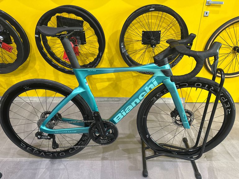 Bianchi Oltre Rc 2026 usata — vista laterale