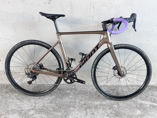 Giant Tcx Advanced Pro 2 2023 usata — vista laterale