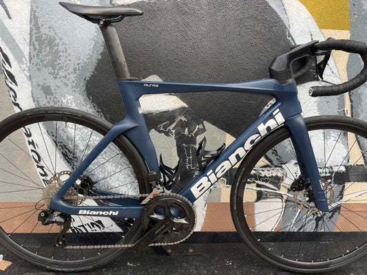 Bianchi Oltre Comp 2025 usata — vista laterale