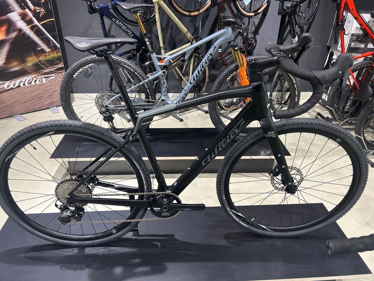 Wilier Triestina Jena 2025 usata — vista laterale