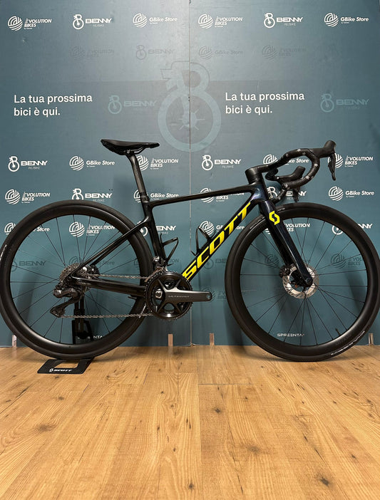 Scott Addict Rc Pro 2023 usata — vista laterale