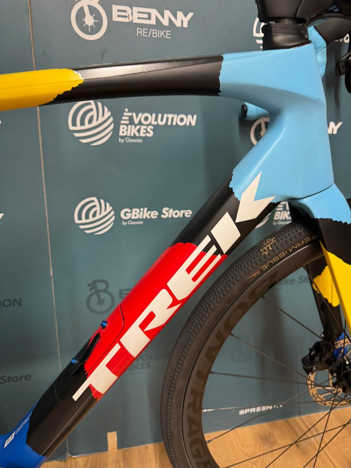 Trek Domane Slr 7 Gen 4 2024 usata — dettaglio