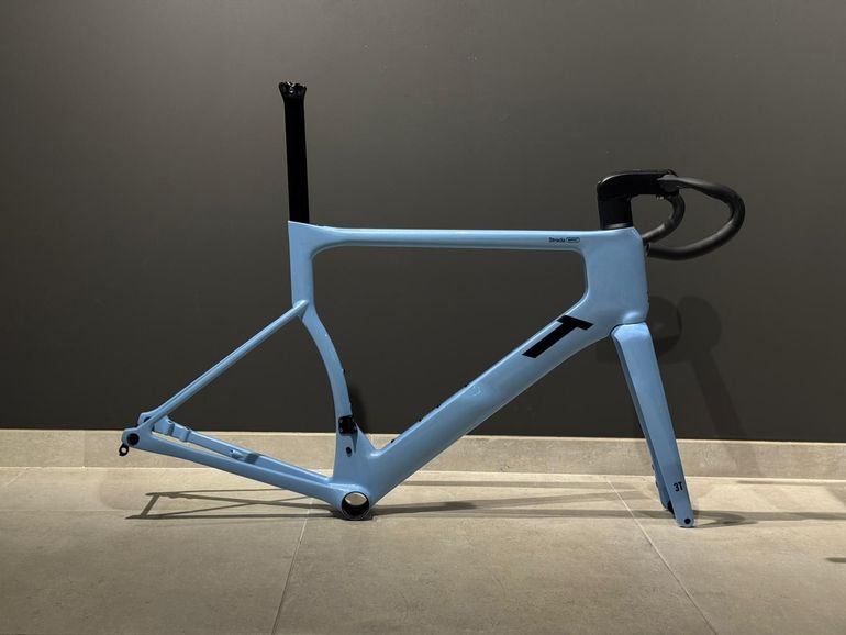 3T Strada Wpnt 2025 usata — vista laterale