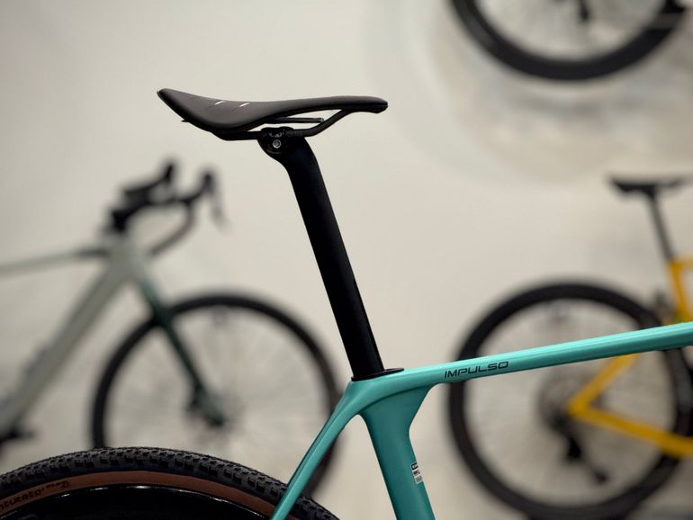 Bianchi Impulso Rc — gruppo Shimano GRX Di2, taglia S