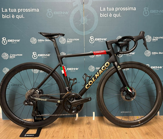 Colnago V3rs Team Uae Emirates 2024 usata — vista laterale