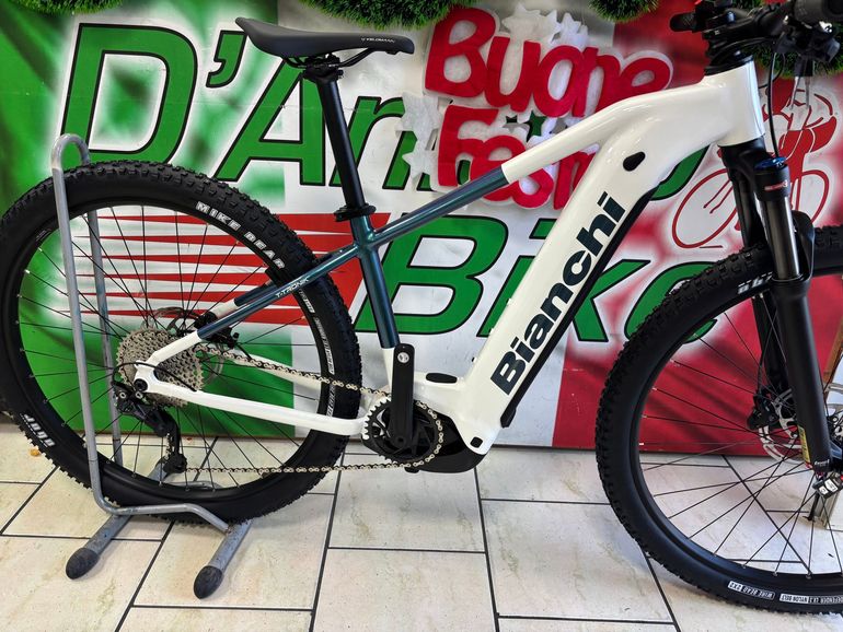 Bianchi T-Tronik Sport 9.1 2021 usata — vista laterale