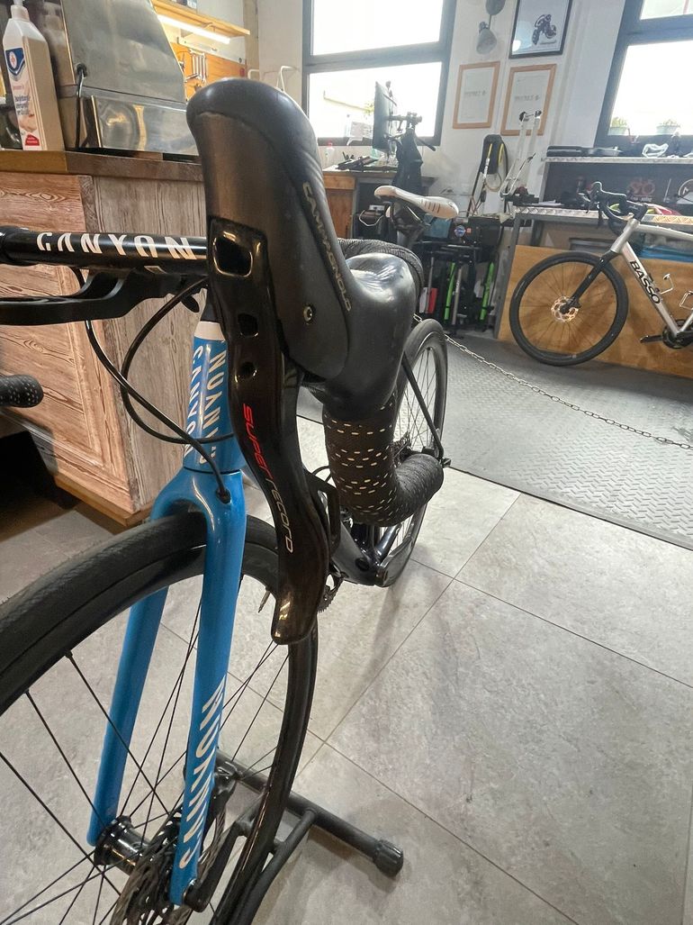 Canyon Ultimate Cf Slx 9.0 Team Movistar 2020 — Bici usata