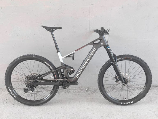 Mondraker Neat R 2024 usata — vista laterale