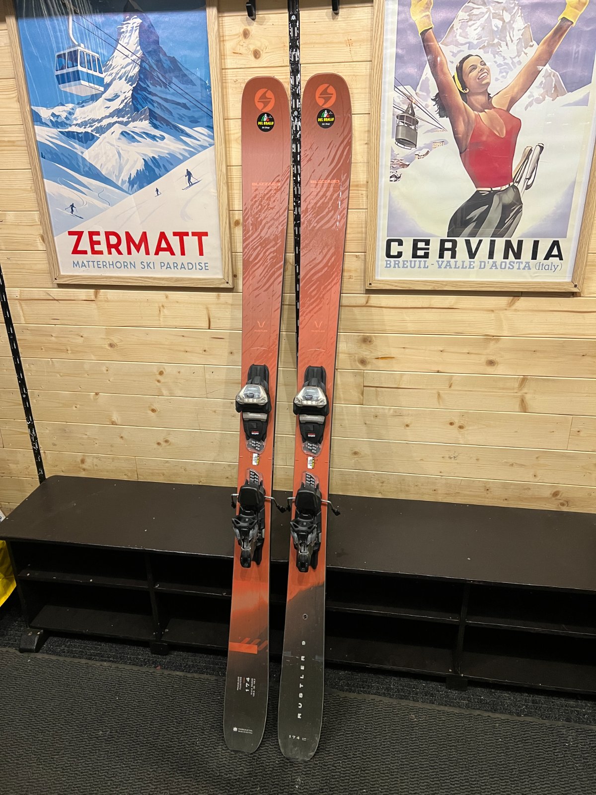 Blizzard Rustler 9 — raggio 16m, waist 96mm