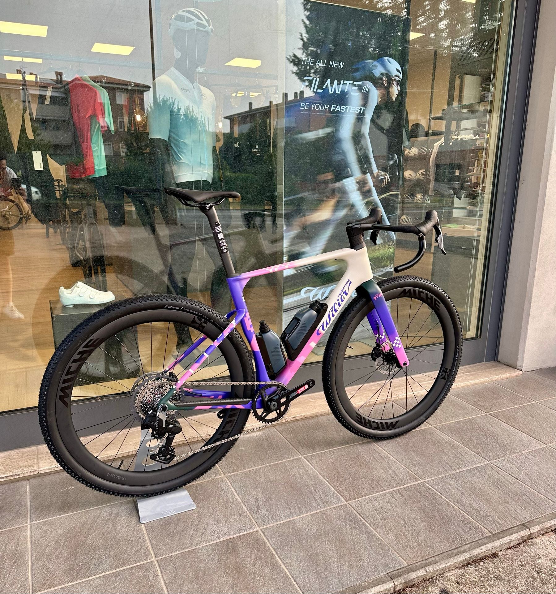 Wilier Triestina Rave Slr Id2 — gruppo SRAM Rival, taglia M