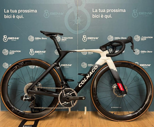 Colnago Y1rs 2026 usata — vista laterale