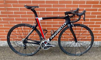 Pinarello Dogma F8 2016 usata — vista laterale
