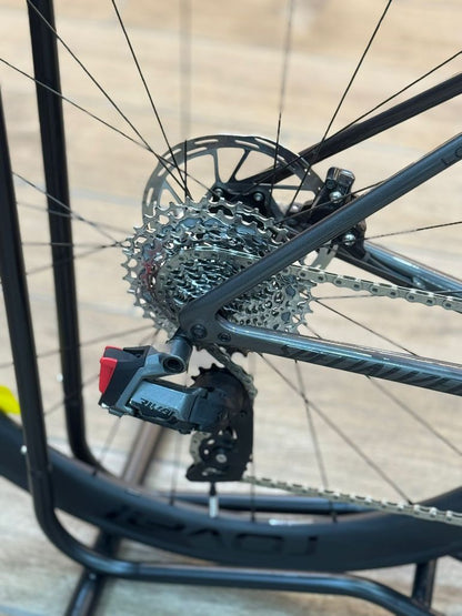 Specialized Tarmac Sl8 Expert — gruppo Sram Rival eTap AXS, taglia 56