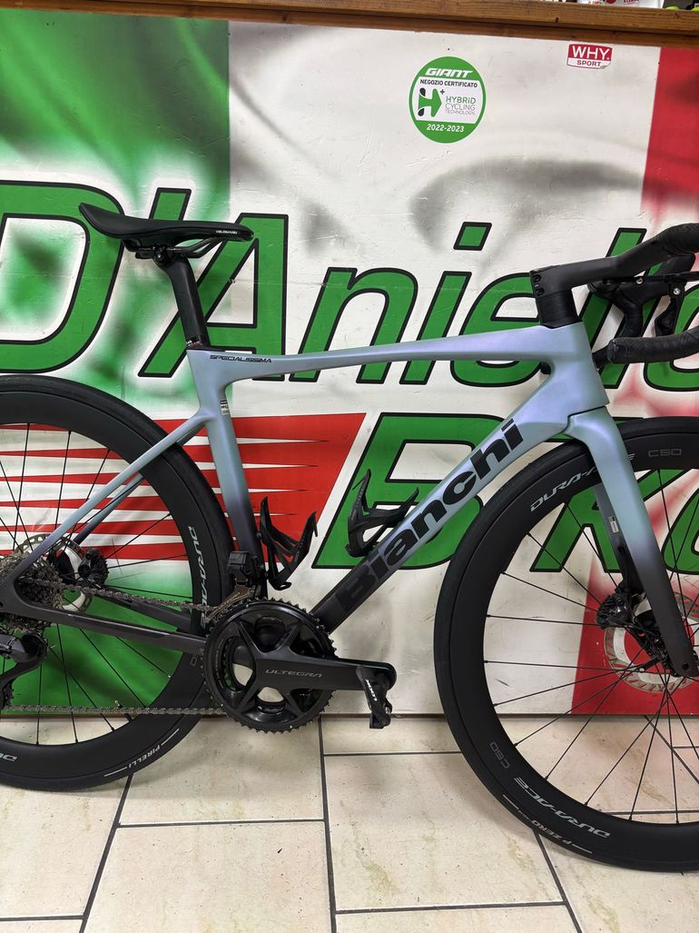 Bianchi Specialissima Pro — gruppo Shimano Ultegra Di2, taglia 53