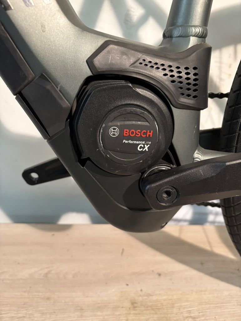 Cube Reaction Hybrid Pro 625 — gruppo Shimano Deore, taglia XXL