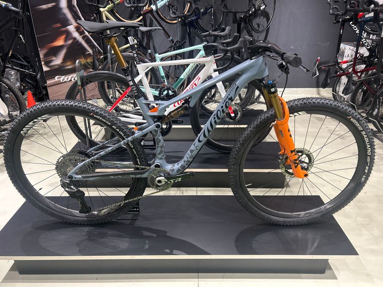 Wilier Triestina Urta Max 2026 usata — vista laterale