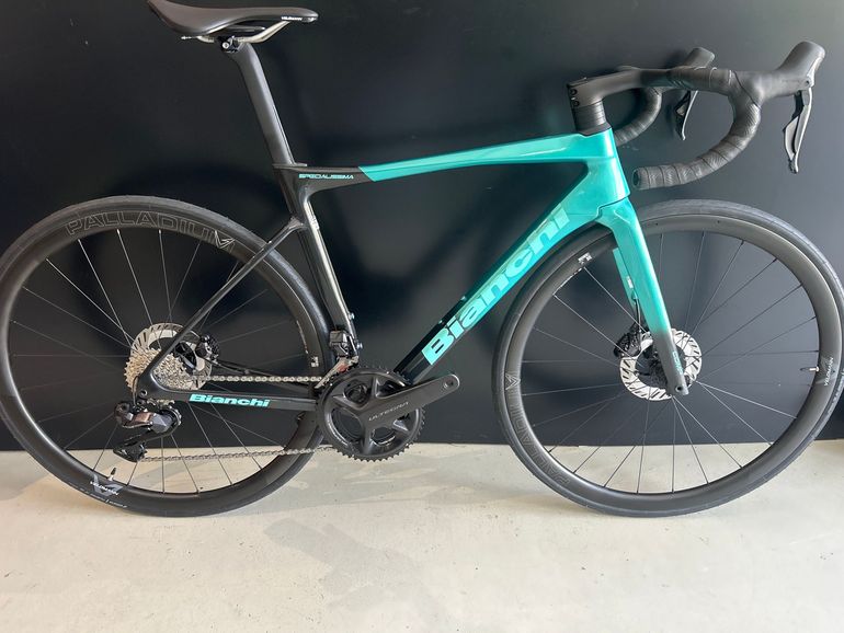 Bianchi Specialissima Comp 2025 usata — vista laterale