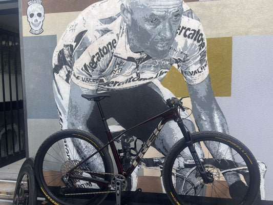 Trek Procaliber 9.7 Gen 3 2026 usata — vista laterale